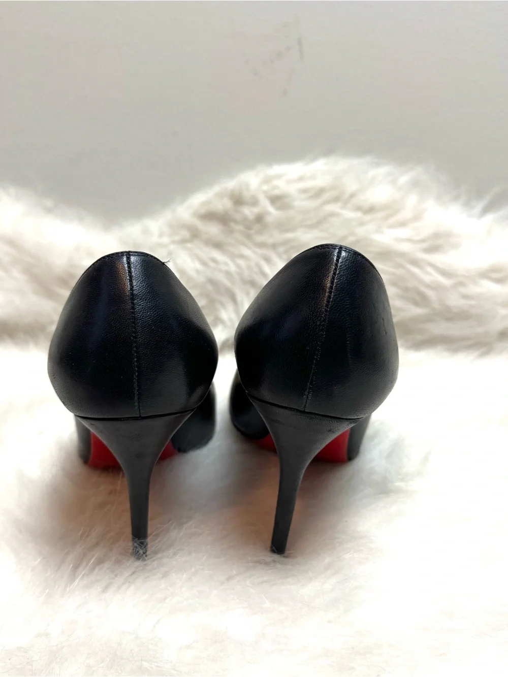 Christian Louboutin Kate Pointed Toe Nappa Leather Heels 37